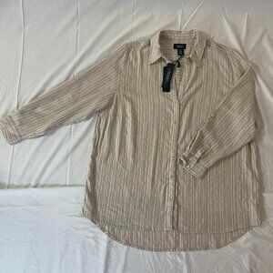 Jones & CO. Women's dress shirt with long sleeves size 1X. Made in Indonesia.